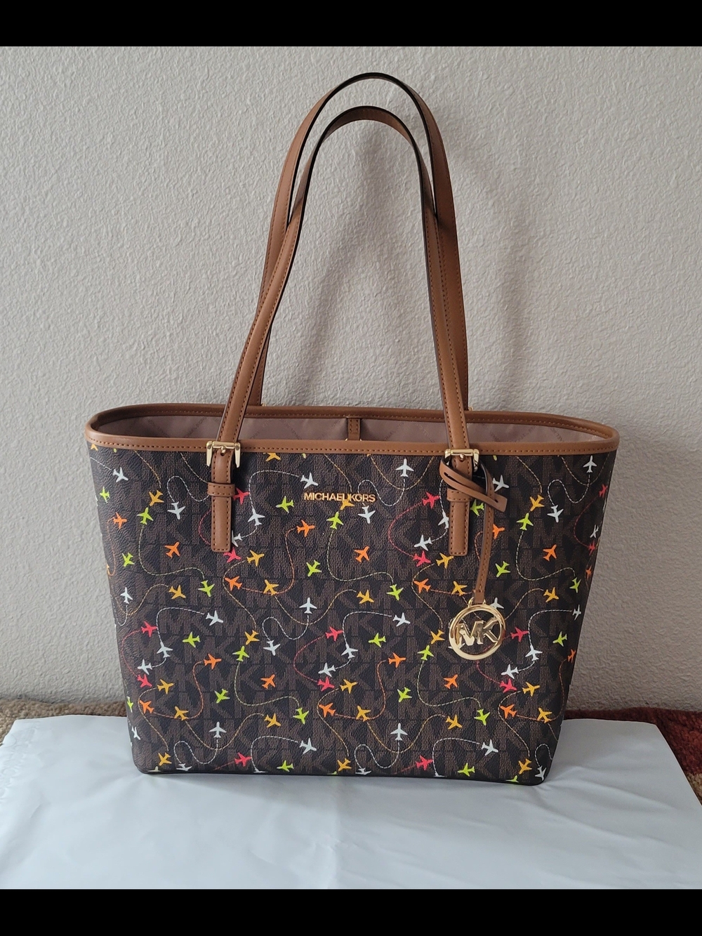 Jet Set Carryall Tote exclusive multicolored airplane print - Picture 5 of 5